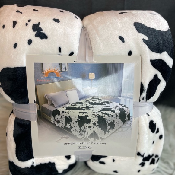 New King Size Super Soft Flannel Blanket double sided Cow print Black/White - Picture 3 of 3
